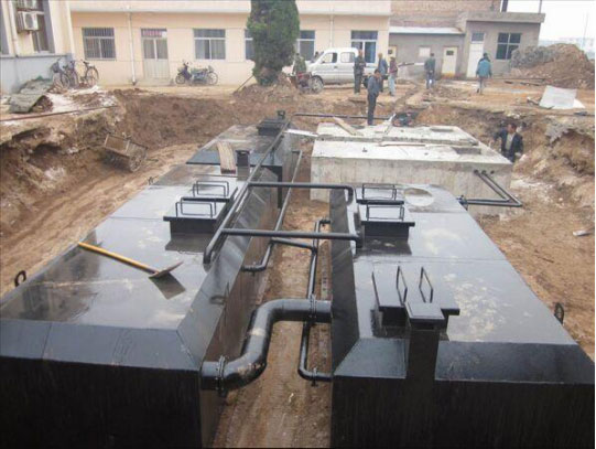 一体化污水处理设备安装施工现场